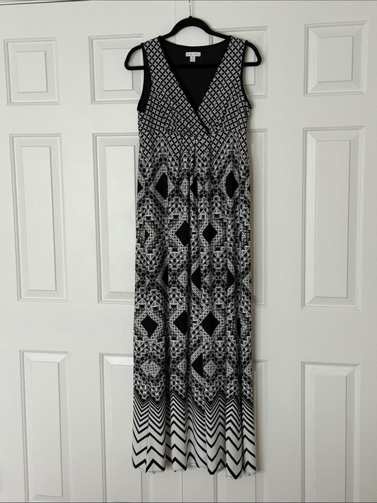London Times Dresses & Skirts - London Times Black White Geometric Print Maxi Dress Size 8